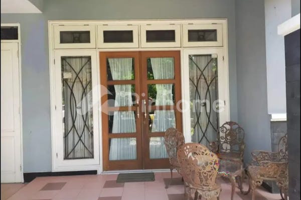 dijual rumah selangkah dari merr 2 lantai ciamik row lebar di rungkut mapan selatan - 7