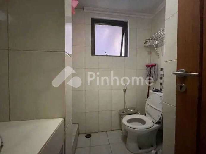 dijual apartemen 3 br bagus dan nyaman di apartemen taman rasuna - 7