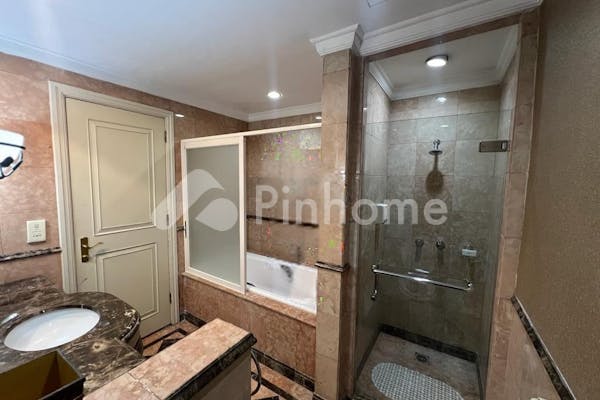 dijual apartemen strategis fully furnished di istana sahid - 13