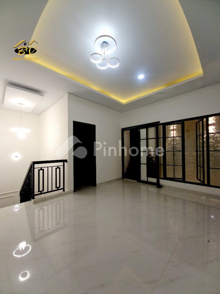 dijual rumah minimalis modern di jagakarsa - 4