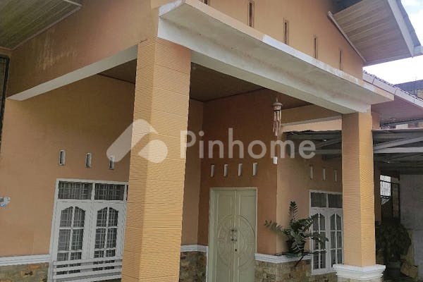 dijual rumah di jalan pimpinan - 3