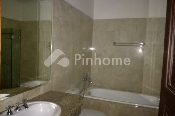 similar property dijual apartemen di jl  arteri permata hijau - 9