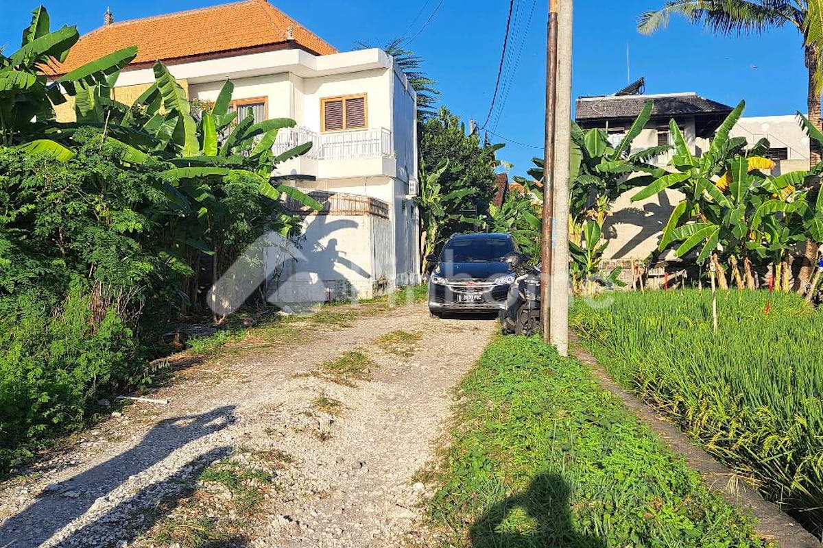similar property dijual tanah komersial lokasi bagus dekat pantai di jl pantai echo beach canggu bali - 2