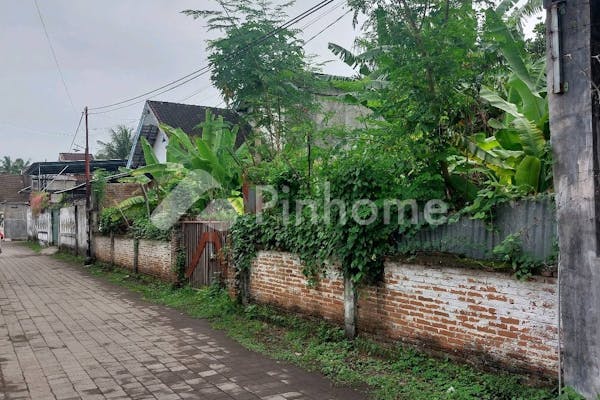 dijual tanah komersial ramai wisatawan di jl  raya meninting - 2