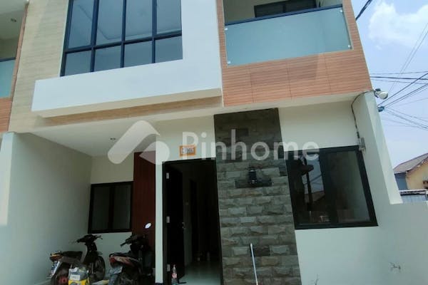 dijual rumah 2 lantai di jaktim di jl lubang buaya - 3