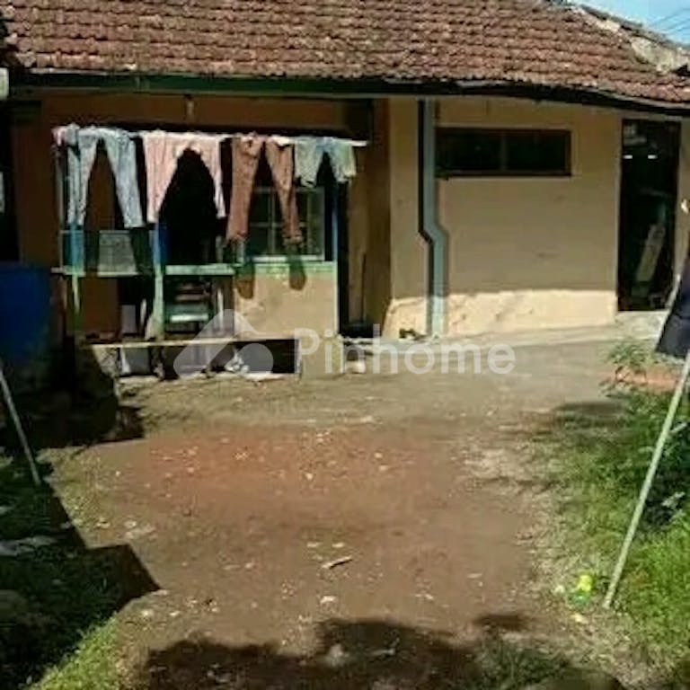 disewakan rumah lokasi bagus dekat al hidayah di jl  saguling - 3