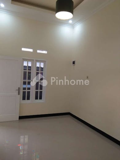 dijual rumah 2kt 60m2 di pondok ungu permai bekasi utara - 2