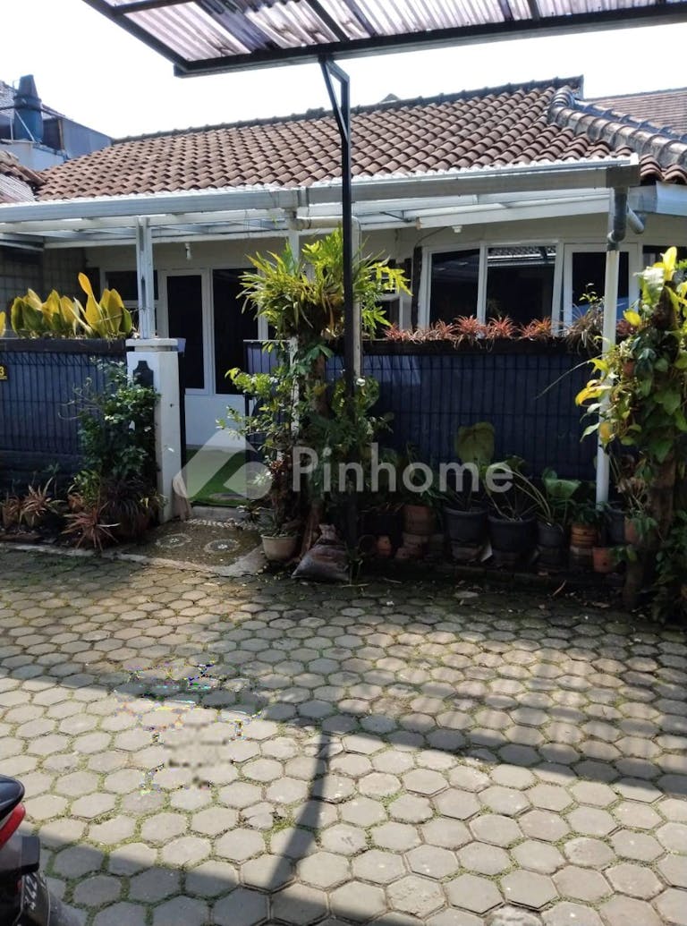 disewakan rumah murah dan luas di arcamanik di jl  banjarsari - 3