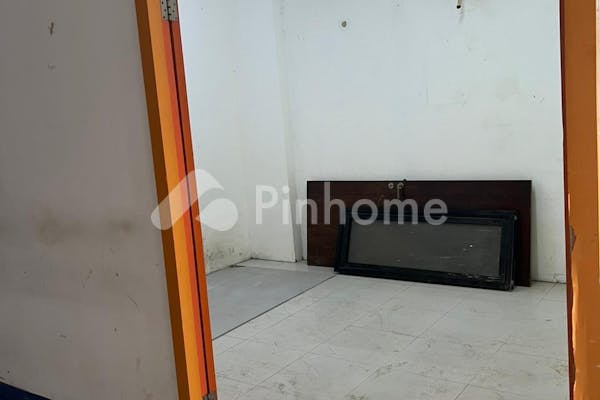 dijual ruko 2 gandeng raya banyu urip di raya banyu urip - 3