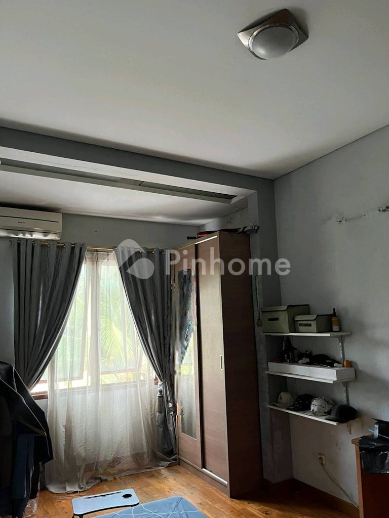 dijual rumah secondary dalam komplek di tanjung barat - 10