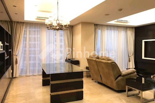 dijual apartemen lokasi strategis di apartemen the royal springhill tower lotus - 2