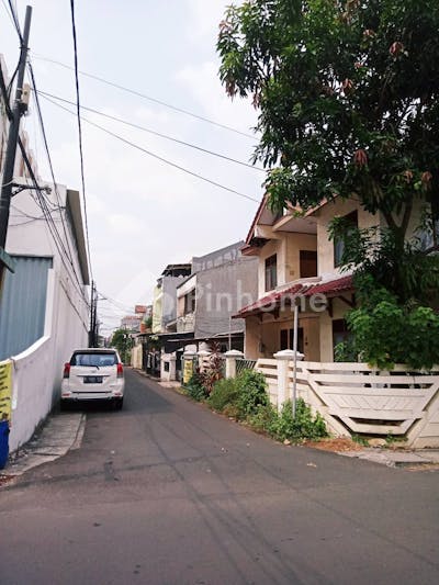 dijual rumah hook 2 lantai di kelapa gading di jalan nusa indah - 5