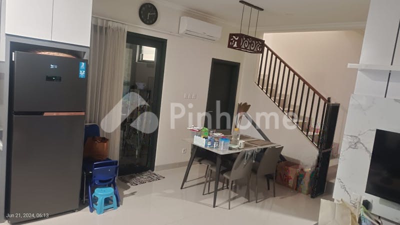 dijual rumah furnished cluster baroni di symphonia gading serpong - 9