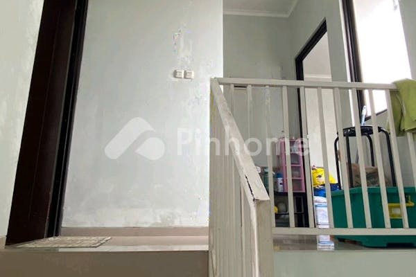 dijual rumah oper kredit rumah 2 lt bintaro di jalan bintaro raya - 11