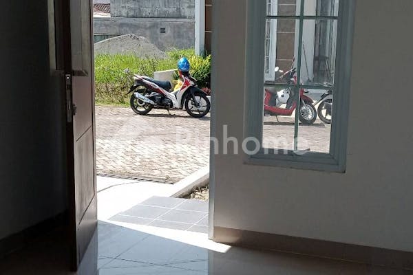 dijual rumah minimalis modern di royal harmoni kopo - 3