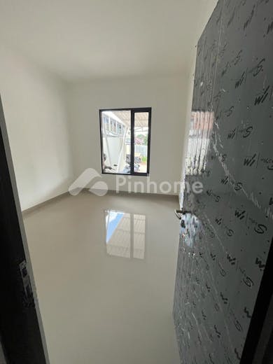 dijual rumah super mewah 1 man di jl wibawa mukti - 6