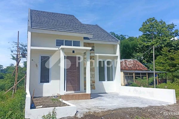 dijual rumah minimalis modern hijau asri di karanganom - 2