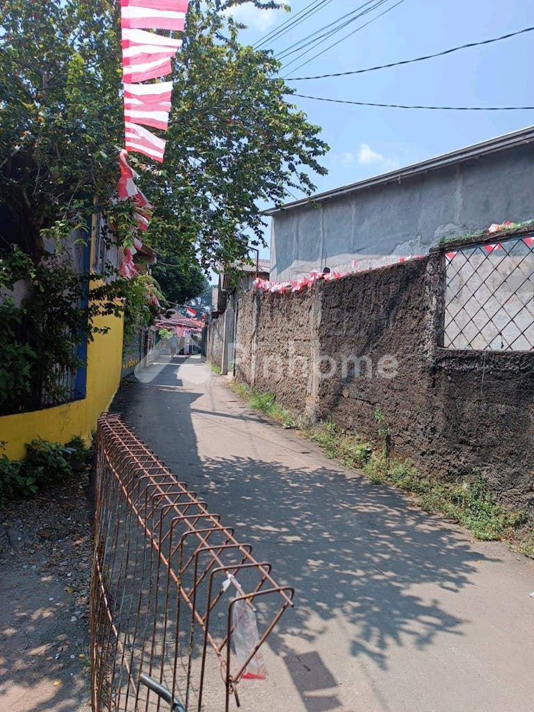 disewakan rumah petakan di depan terminal jatijajar di jalan raya bogor km  37 desa sukamaju kec  cilodong  depok - 8