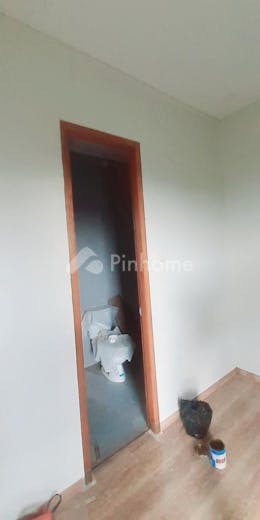 dijual rumah ciputat tangsel akses jalan 2 mobil pruis dekat ke di ciputat - 4