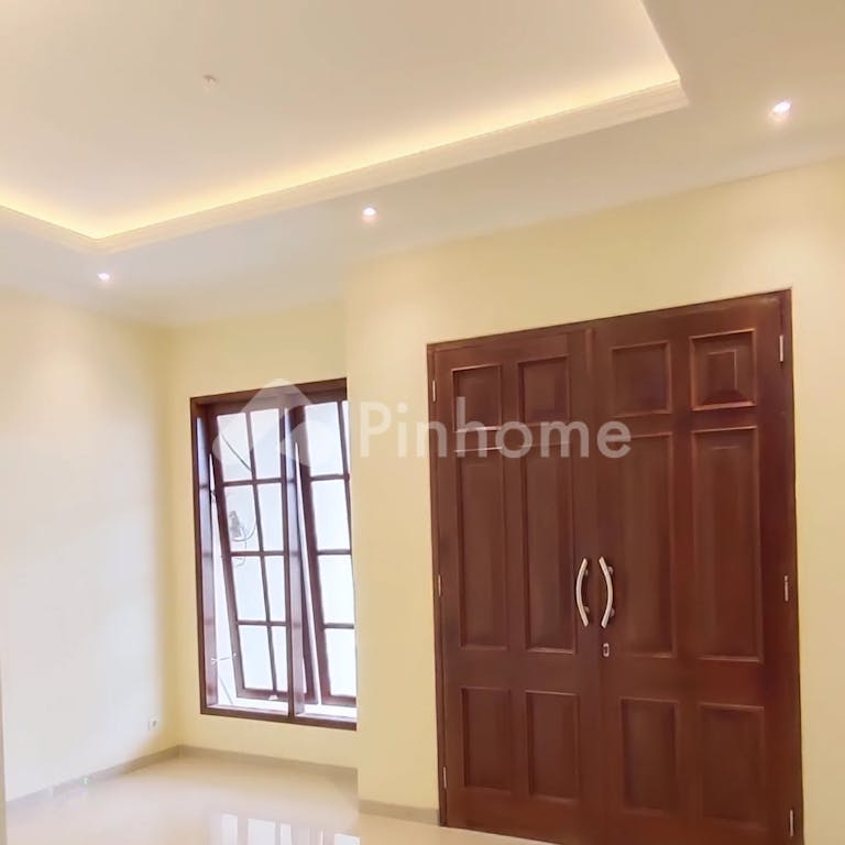 dijual rumah 4kt 82m2 di jalan jagakarsa jakarta selatan - 3