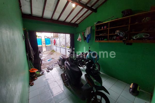 dijual rumah lokasi strategis di jalan lingkar ngembal kudus - 5