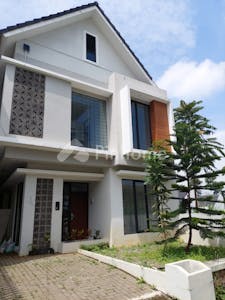 Disewakan Rumah Siap Huni di Jl. Padasuka Atas, Cimenyan, Kec. Cimenyan, Kabupaten Bandung, Jawa Barat 40197 - Gambar 1