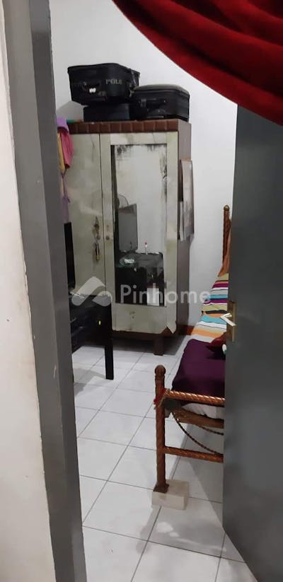 dijual rumah siap huni dekat rs di jl krida  komp ga  kemyrn serdang - 5