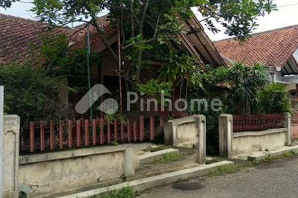 dijual rumah siap huni di komplek guruminda arcamanik - 1