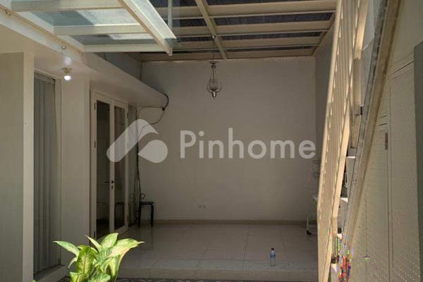 dijual rumah mewah siap huni di jl  raya bungkal - 18