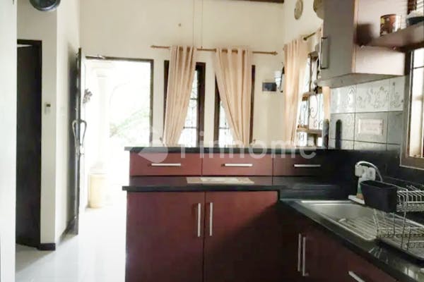 dijual rumah hook harga terbaik di bintara - 9