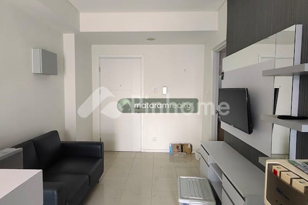 disewakan apartemen 2 bed room  furnished  bagus di apartemen parahyangan residence - 2