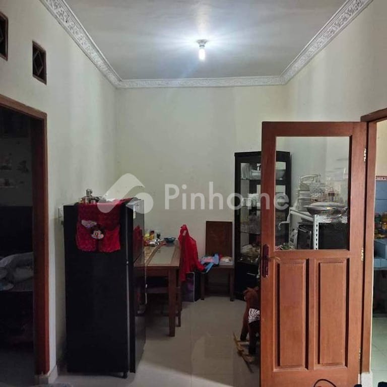 dijual rumah siap pakai di srengseng sawah - 6