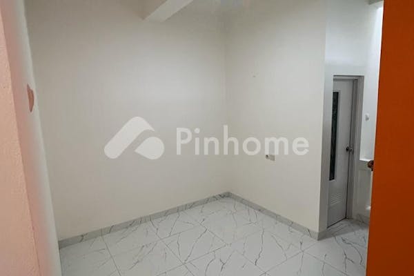 dijual rumah baru 2 lantai di depok dekat subang - 3