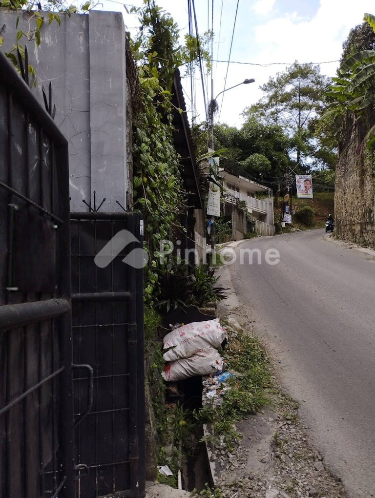 disewakan rumah strategis dago atas bandung di jalan sukaresmi no  16 b dago atas - 5