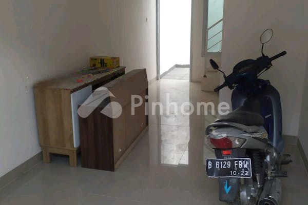 dijual rumah murah dekat mall mangga dua di jl industri 2 - 5