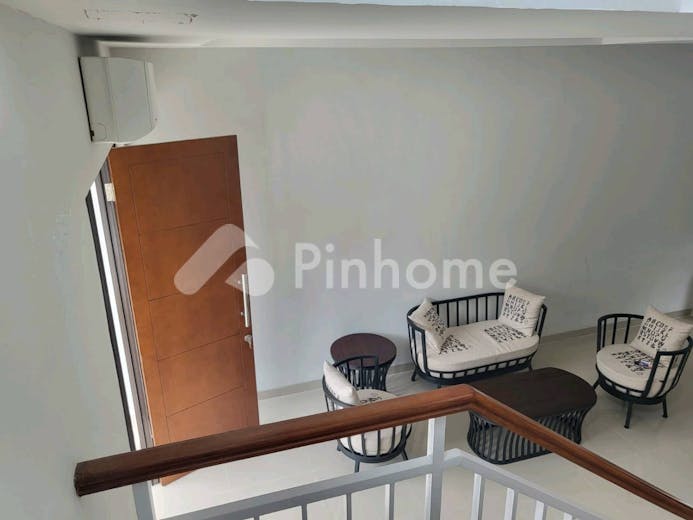 dijual rumah rumah modern minimalis 2 lantai dekat kawasan pendidikan di pondok jaya - 16