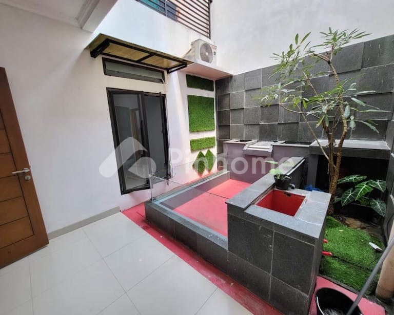 dijual rumah minimalis asri dalam cluster di amani residence jagakarsa - 14