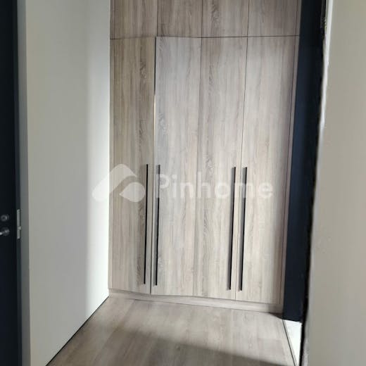 disewakan apartemen mewah 2 bedroom siap huni di area bisnis di lavie all suites - 7