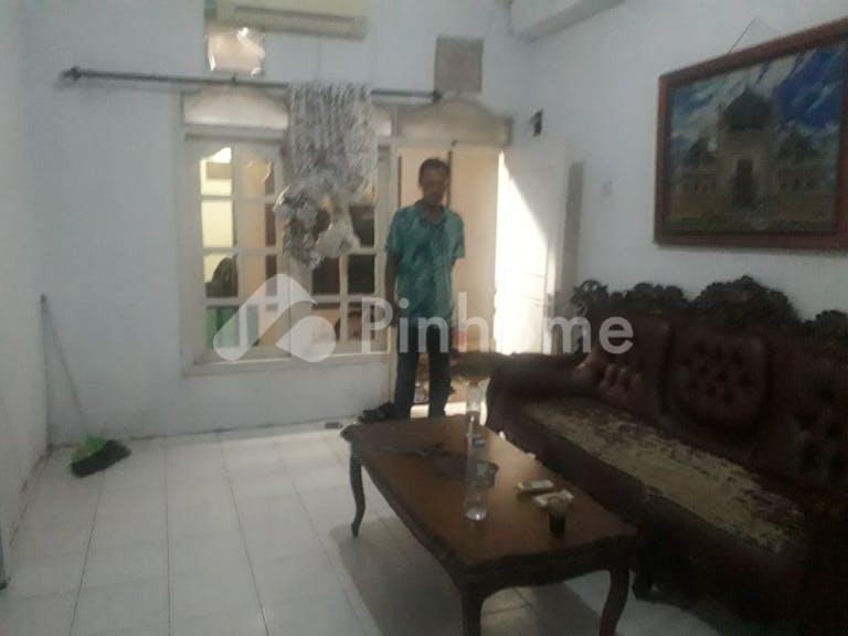 dijual rumah strategis di jl  otista rt 005 05 - 5