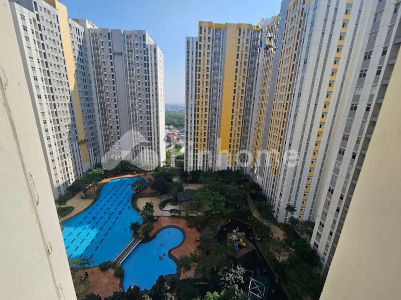 dijual apartemen hook 3br baru di springlake summarecon bekasi - 1