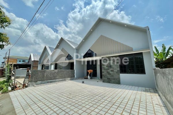 dijual rumah jl stella raya di stella permata residence - 6