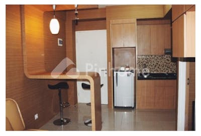 disewakan apartemen best price and good furnished di pakubuwono terrace - 2