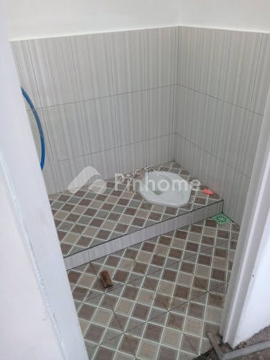 dijual rumah 2kt 42m2 di jl  melati kepanjen malang - 5