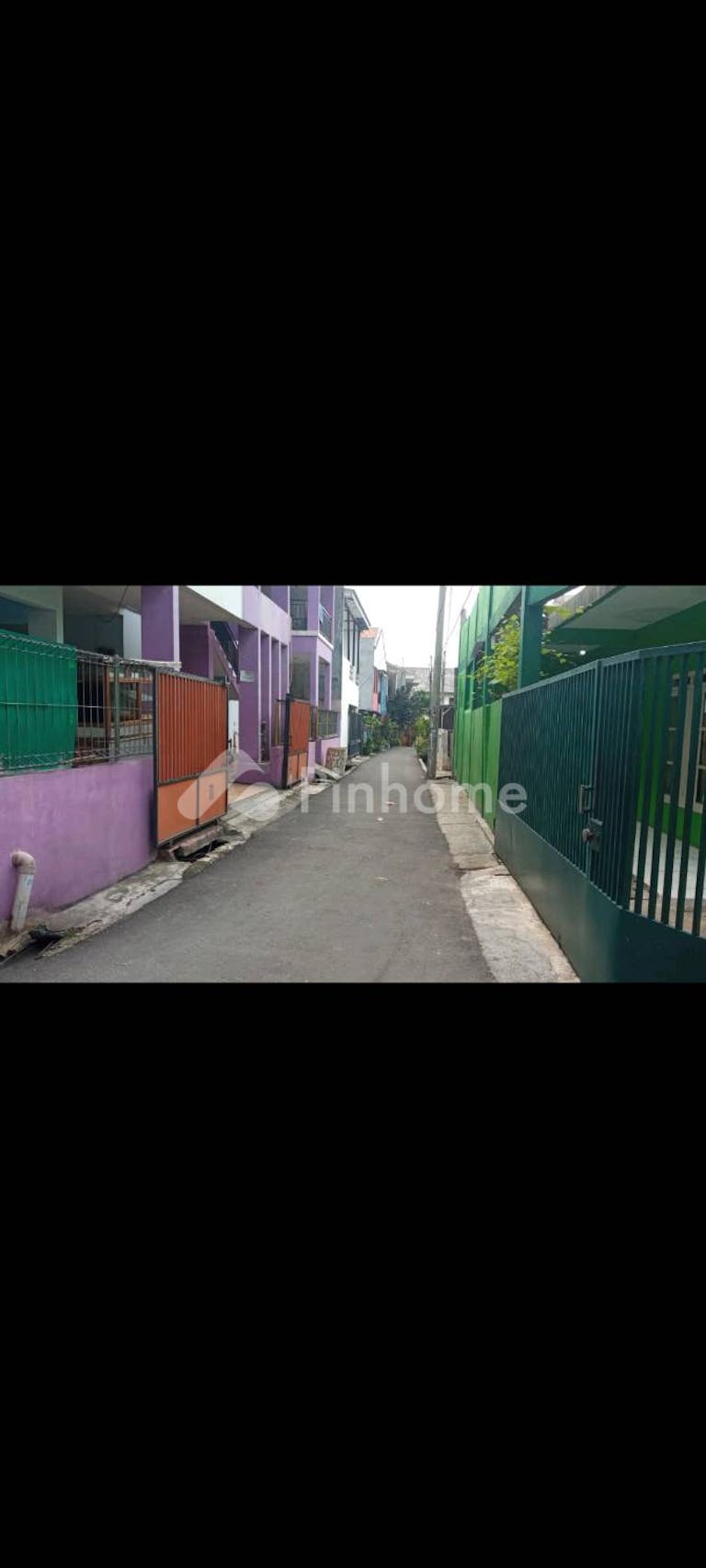 dijual rumah kos kosan kontrakan jakarta di jl raya cipedak - 1