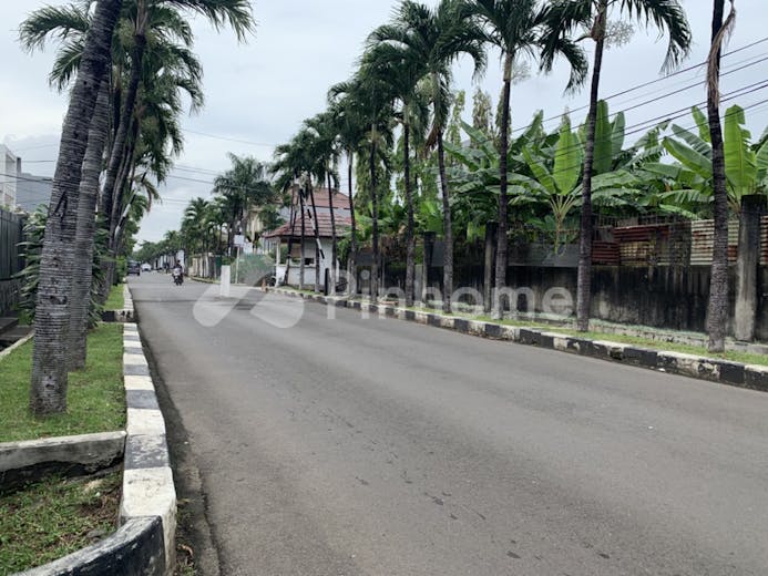 dijual tanah residensial lokasi bagus dekat mall di kedoya utara - 3