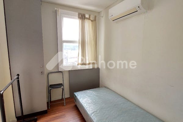 dijual apartemen 2br furnish lt 10 dekat kampus di apartemen parahyangan residence - 5