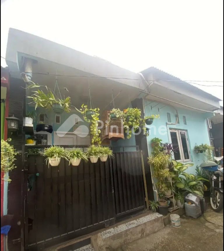 dijual rumah di jalan jagakarsa - 1