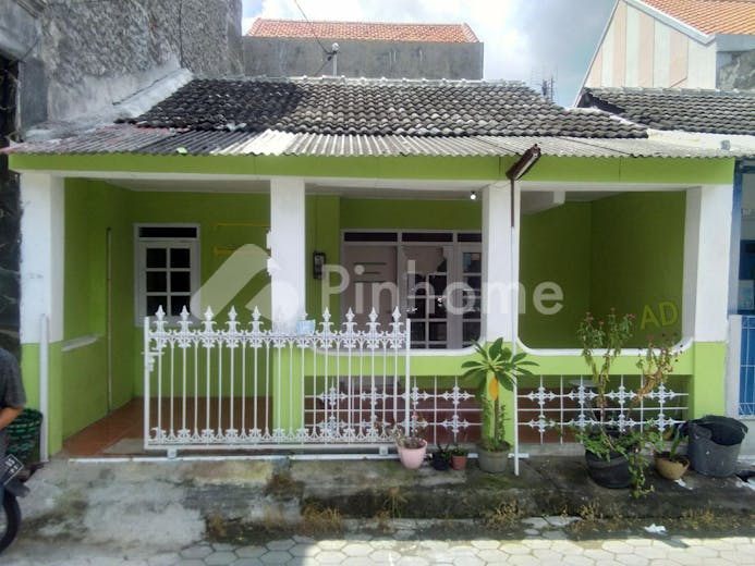 dijual rumah siap huni dekat pasar di jaten - 1