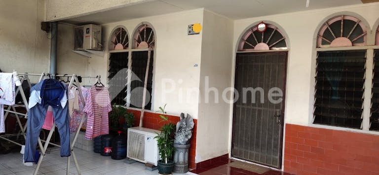 Dijual Rumah Siap Huni Harga Njop di Jl. Taman Kota - Gambar 3