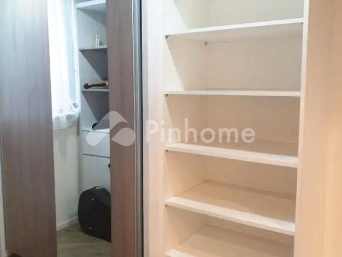 dijual apartemen 3 br siap huni dekat rs di apartemen taman rasuna jl  h  r  rasuna said - 3